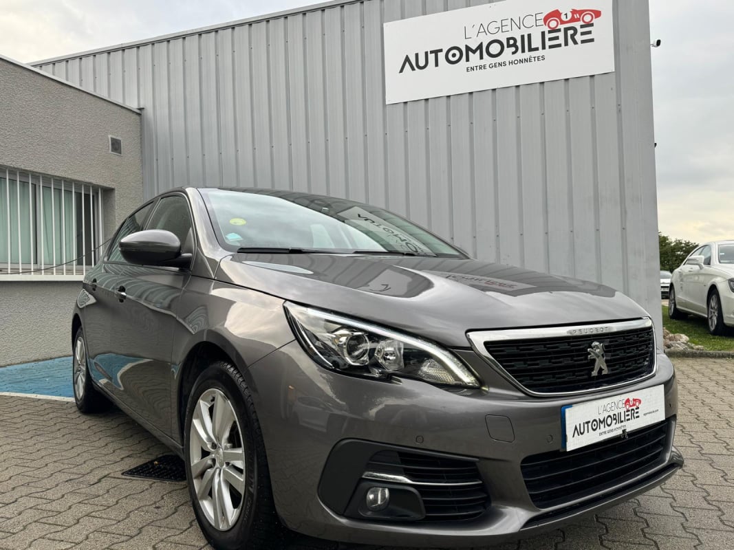 Peugeot 308 1.5L BLUEHDI 130CV BUSINESS EAT8 — 1