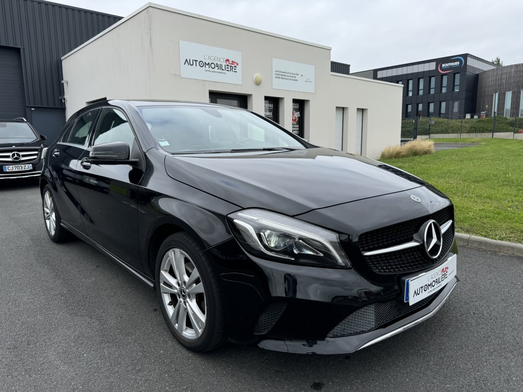 Mercedes-Benz Classe A II 180 1.6i 7G-DCT 122 BVA Inspiration | GARANTIE 12 MOIS — 1