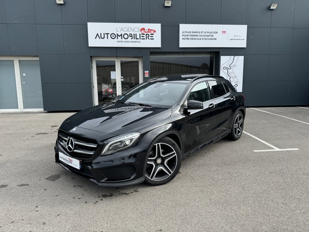 Mercedes-Benz Classe GLA 220d 4MATIC 7G-DCT 177 cv Fascination AMG Line — 1