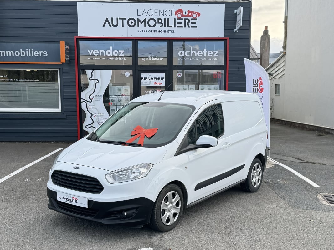 Ford Transit Courier 1.5 TDCI 75ch BVM5 TREND (Attelage) — 1
