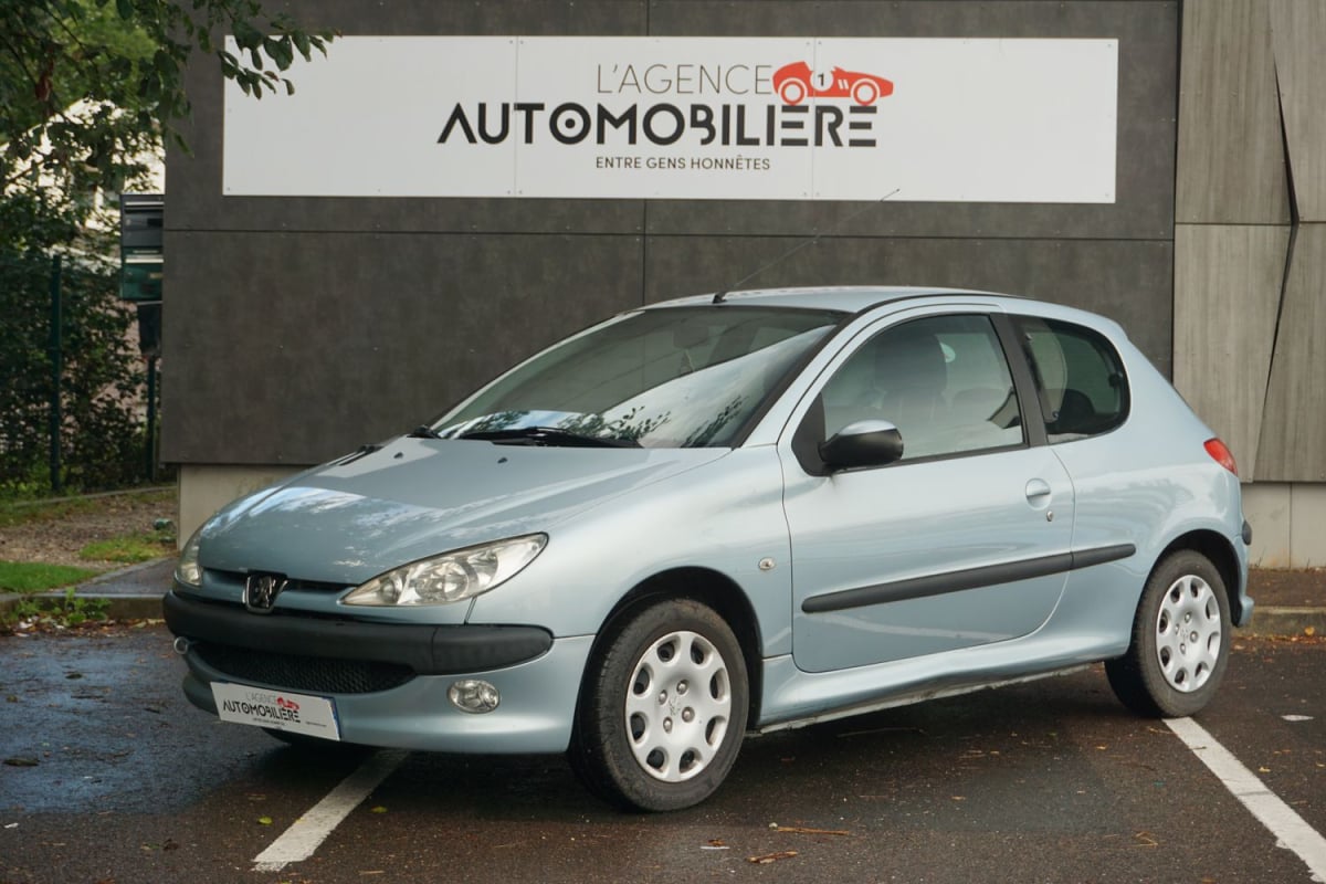 Peugeot 206 1.4i 75 ch X-Line 3p — 1