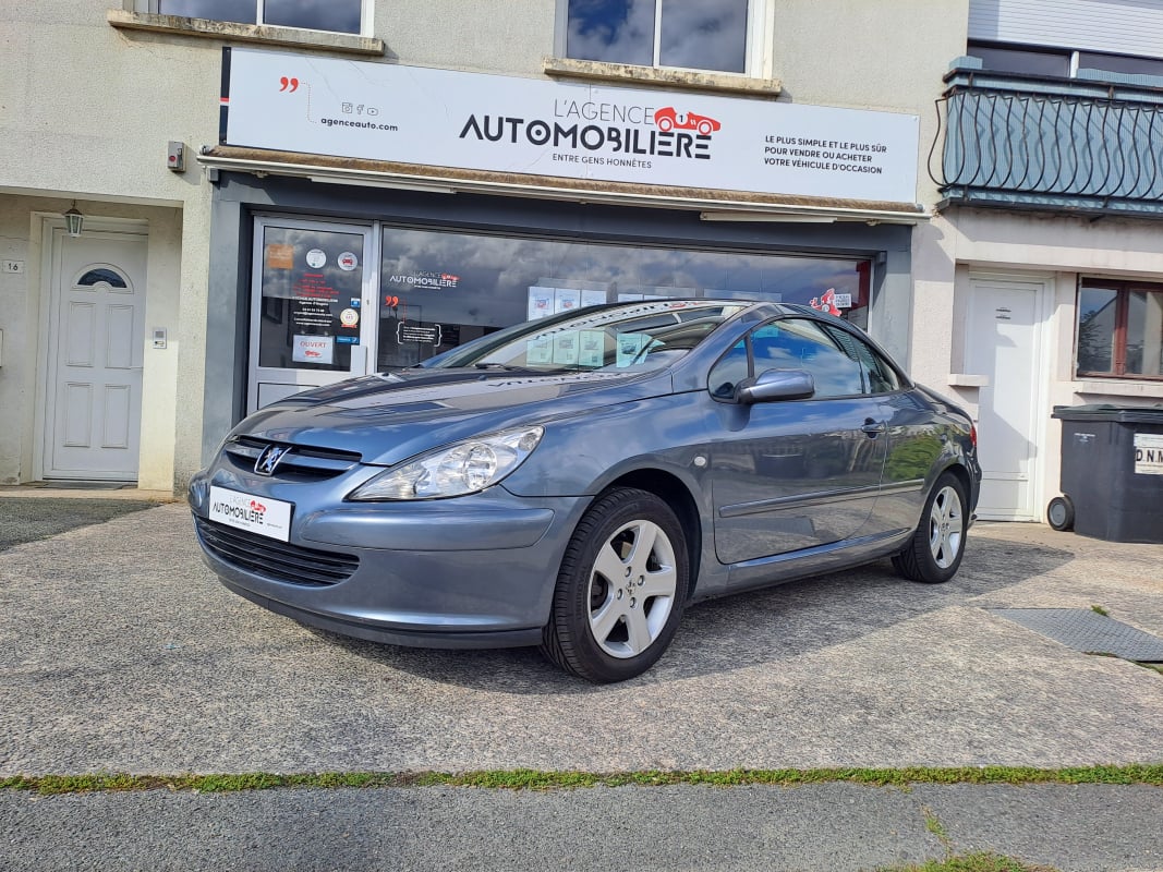 Peugeot 307 CC 2.0i 138cv Dynamic - Suivi complet - 2ème main — 1