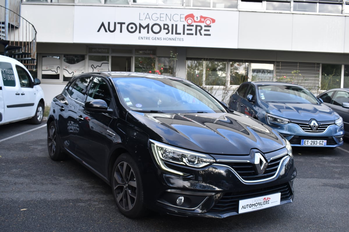 Renault Megane IV Limited 1.2 TCe 16V 100 cv GARANTIE CONSTRUCTEUR 2027 — 1