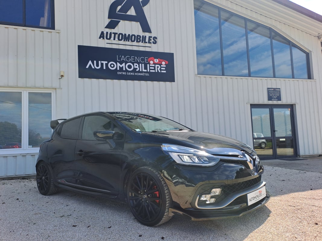 Renault Clio CLIO IV RS TROPHY EDC 220 CV — 1