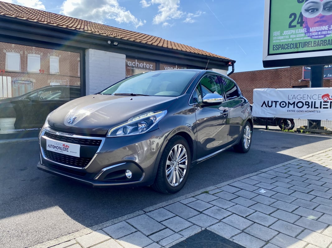 Peugeot 208 1.2 82 ALLURE 5P CAR PLAY DISTRIBUTION FAITE — 1
