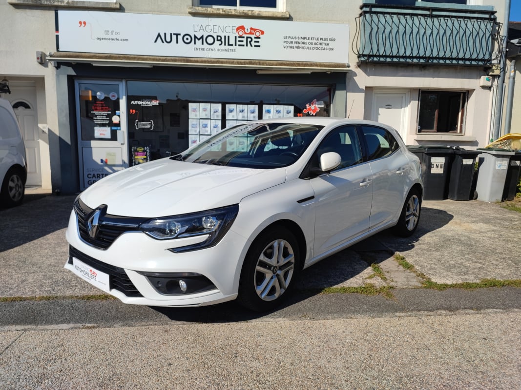 Renault Megane IV 1.5 dCi Energy business 90 cv Distribution neuve — 1