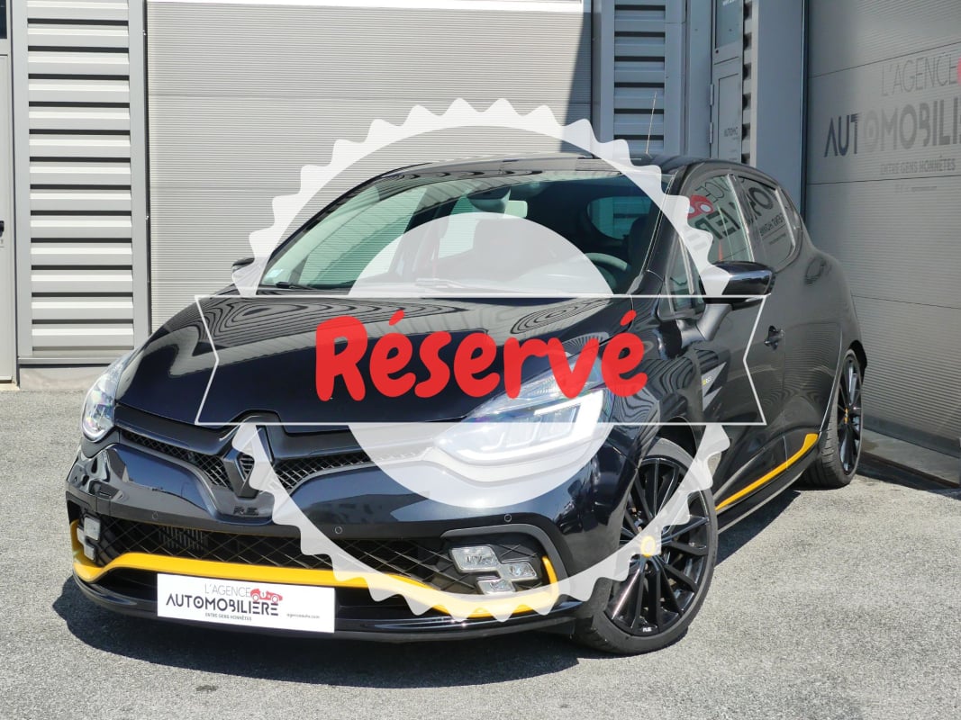 Renault Clio IV (2) 1.6 TURBO 220 RS 18 EDC — 1