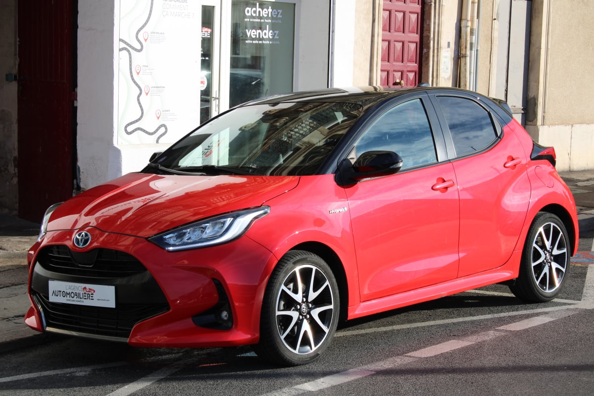 Toyota Yaris 1.5 114H 90 HYBRID FULL-HYBRID 0.8KWH PREMIERE BVA ( Entretien YARIS, 1ère main, Carplay ... ) — 1