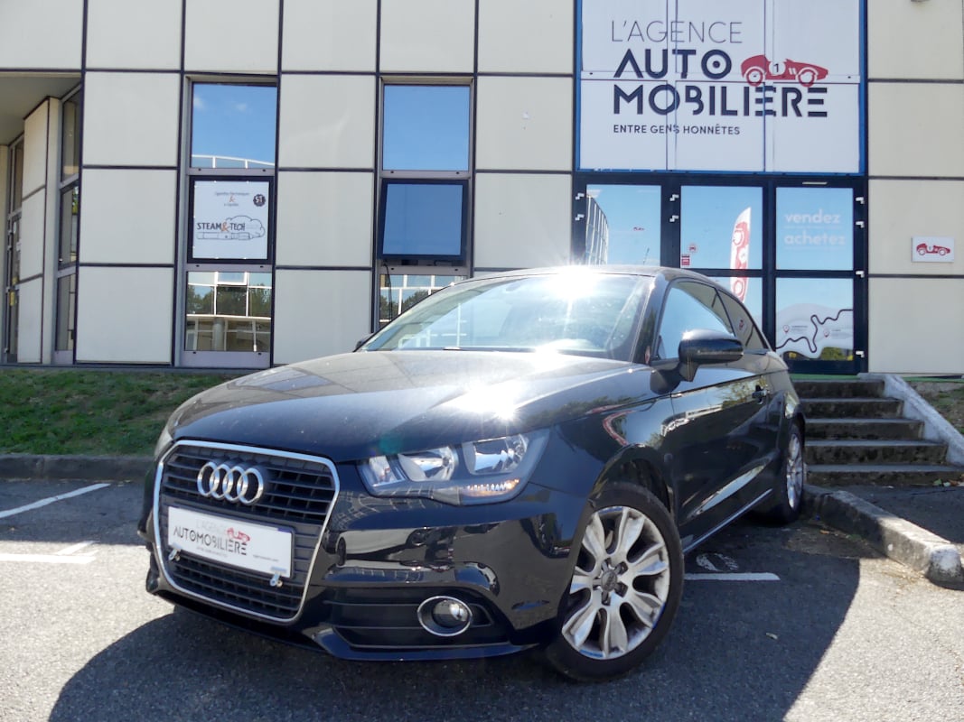 Audi A1 A1 1.6 TDI 105 AMBITION LUXE — 1
