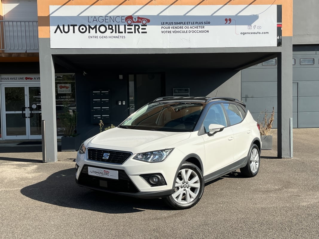 Seat Arona 1.0 TSi 115cv Style - Apple CarPlay/Attelage/Radar AR/Freinage d'urgence/Régulateur — 1