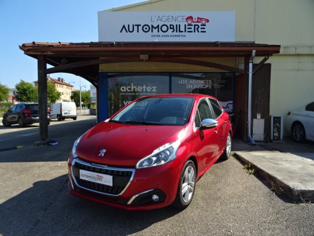 Peugeot 208 1.2 80 SIGNATURE — 1