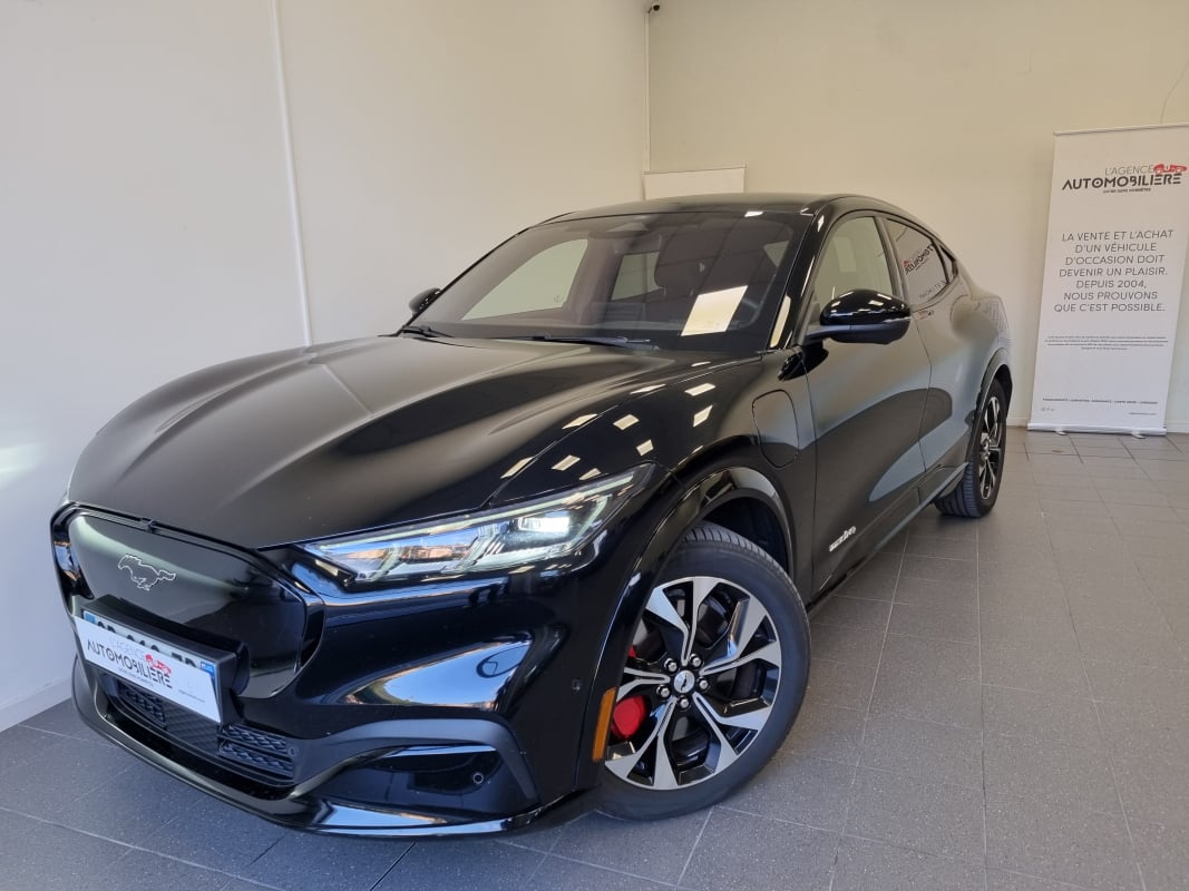 Ford Mustang Mach-E 76kWh 269ch AWD 9cv Pack Techno plus - Toit panoramique — 1