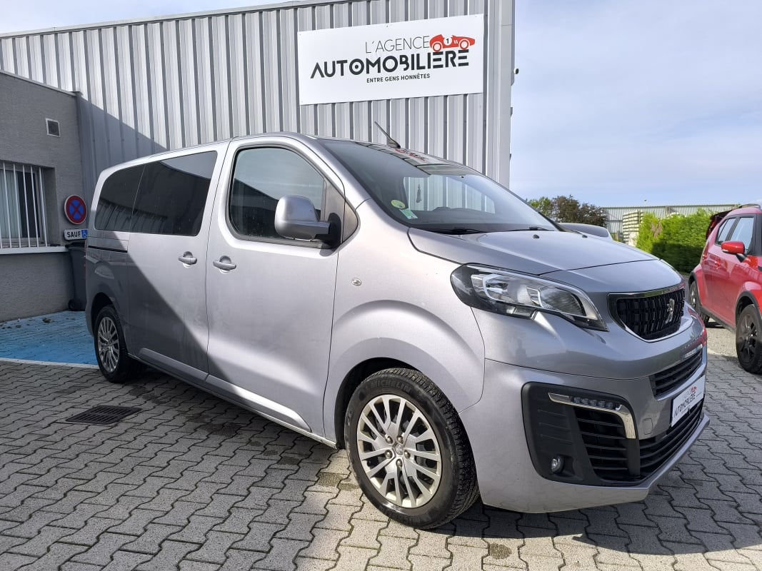 Peugeot Traveller 1.5 BLUEHDI 120 CV COMBI MOYEN — 1