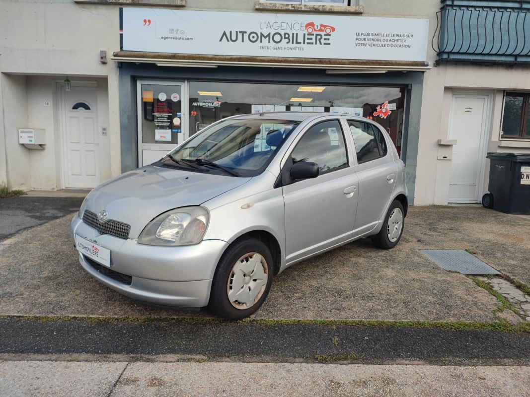 Toyota Yaris 1.3 VVT-I 86 cv 5 portes, Contrôle technique vierge, Chaine de distribution — 1