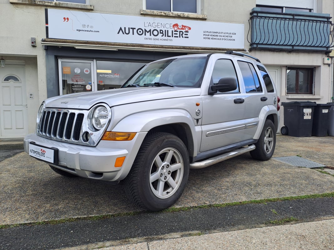 Jeep Cherokee II Phase 2 2.8 CRD 4WD 163 cv LIMITED - Distribution neuve — 1