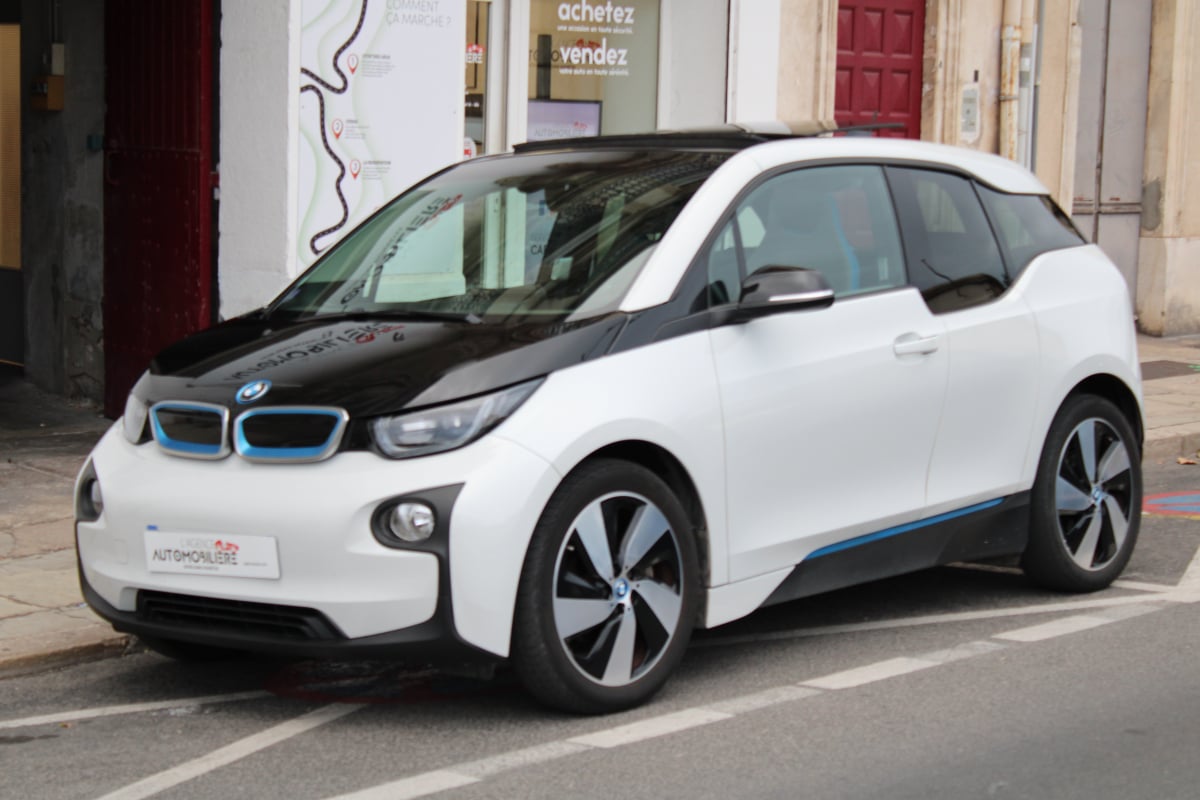 BMW I3 0.6 60AH 102PPM ATELIER BVA 22.6KWH RANGE EXTENDER EREV HYBRID 170 ( Toit ouvrant, BMW Connect ... ) — 1