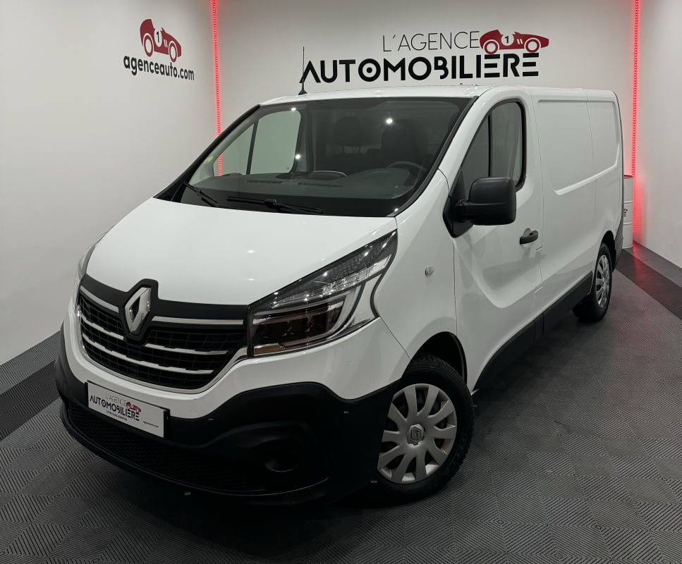 Renault Trafic TRAFIC III L1H1 2.0 DCI 120CV BVM6 GRD CONFORT KIT BOIS/GPS/BLUETOOTH/REGULATEUR/RADAR AR(15 408€HT) — 1