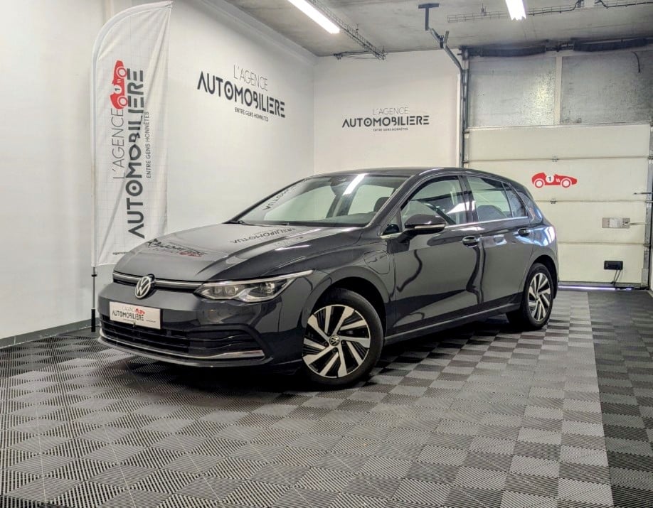 Volkswagen Golf VIII HYBRID RECHARGEABLE OPF 204 STYLE DSG6 — 1