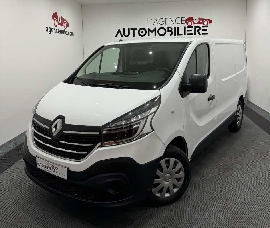 Renault Trafic TRAFIC III L1H1 2.0 DCI 120CV BVM6 GRD CONFORT KIT BOIS/GPS/BLUETOOTH/REGULATEUR/RADAR AR(14 575€HT) — 1