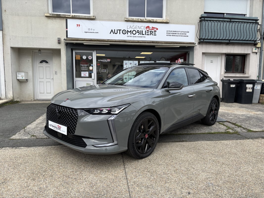 Citroen DS4 E-tense 225 cv EAT8 Hybrid Performance Line + — 1