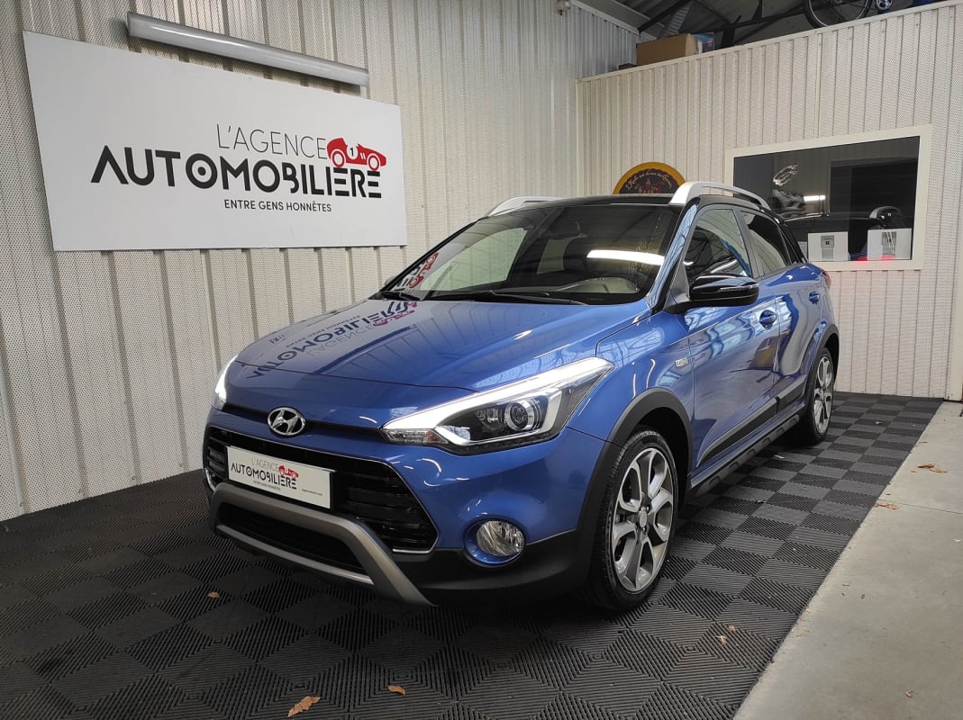 Hyundai i20 1.0 T-GDI 100 CREATIVE BLACK RIDE DCT — 1