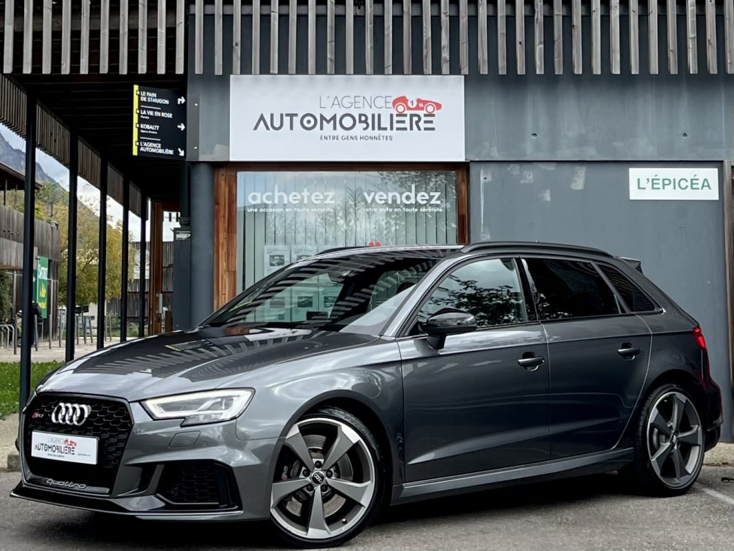 Audi RS3 Sportback 2.5 TFSi 400 Quattro S-tronic / Origine France & Suivi Audi — 1