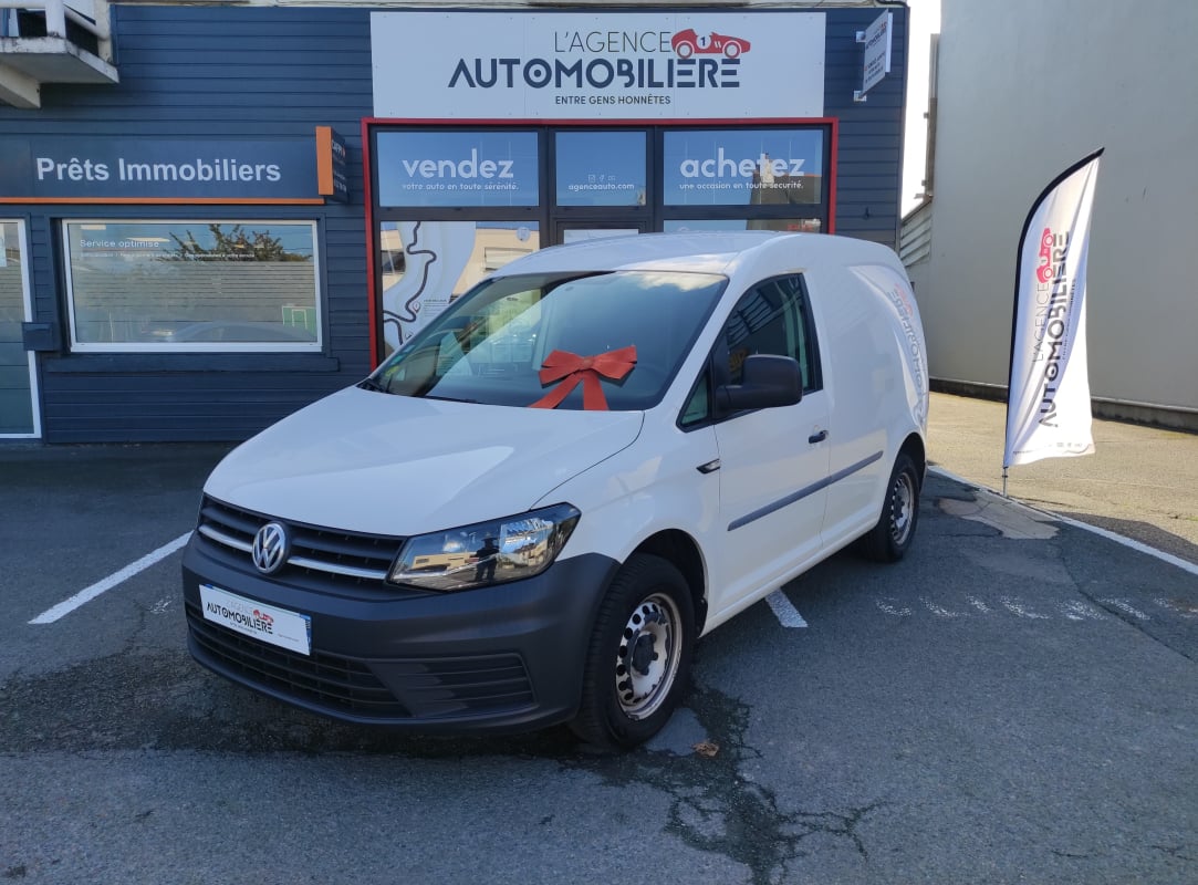 Volkswagen Caddy 2.0 TDI 102 ch BVM5 BUSINESS LINE (Attelage) — 1
