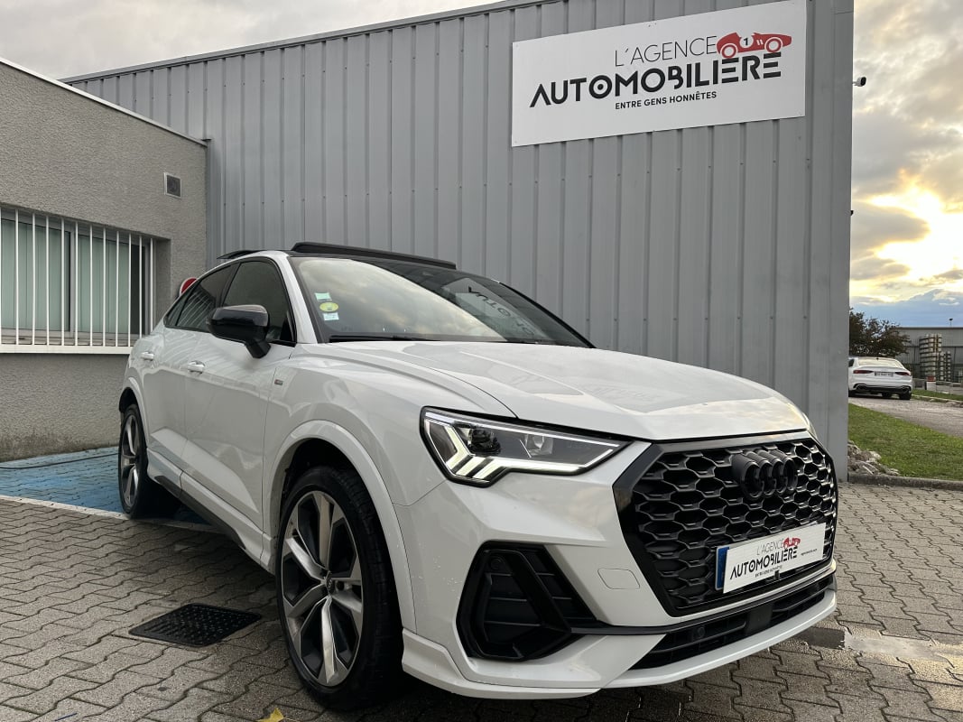 Audi Q3 Sportback 2.0 TDI 150CV S-LINE — 1