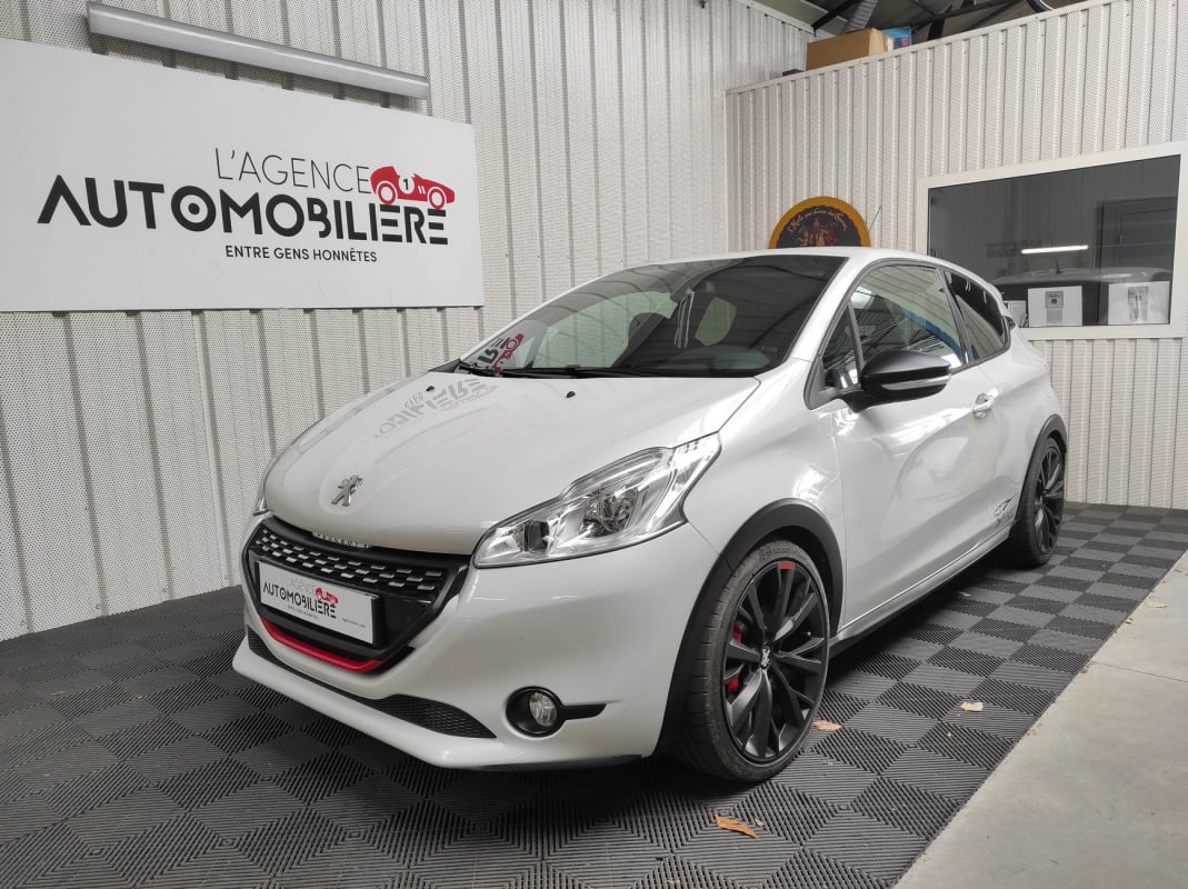 Peugeot 208 1.6 THP 208 GTI 30 th — 1