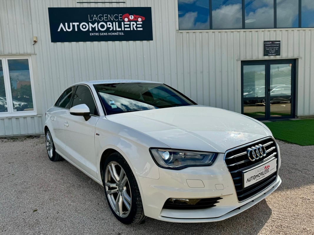 Audi A3 Série 3 BERLINE S-LINE ULTRA 1.4 TSI 150 ch — 1