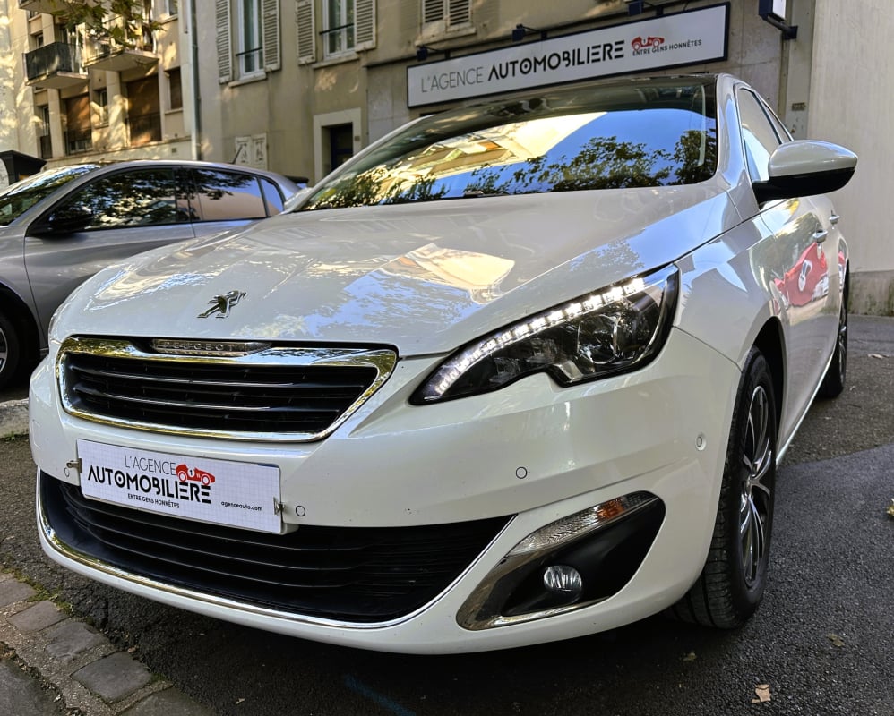 Peugeot 308 II 1.6 BLUEHDI 120 S&S ALLURE — 1