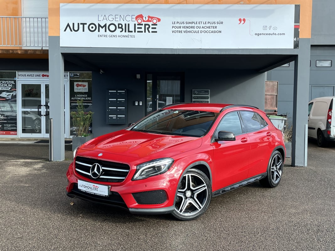 Mercedes-Benz Classe GLA 250 2.0i 211cv Fascination - Éthanol/Radar AV-AR/Sièges alcantara-chauffants/Régulateur — 1