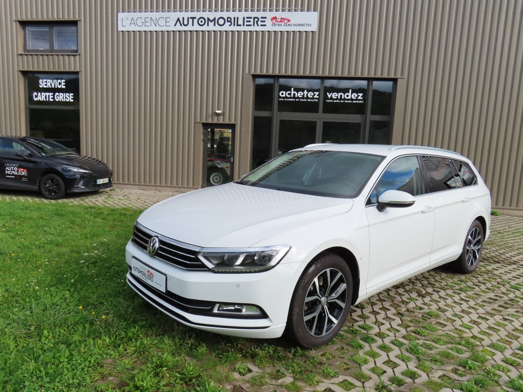 Volkswagen Passat SW 2.0 TDI 16V Confort Line Connect 150Cv — 1