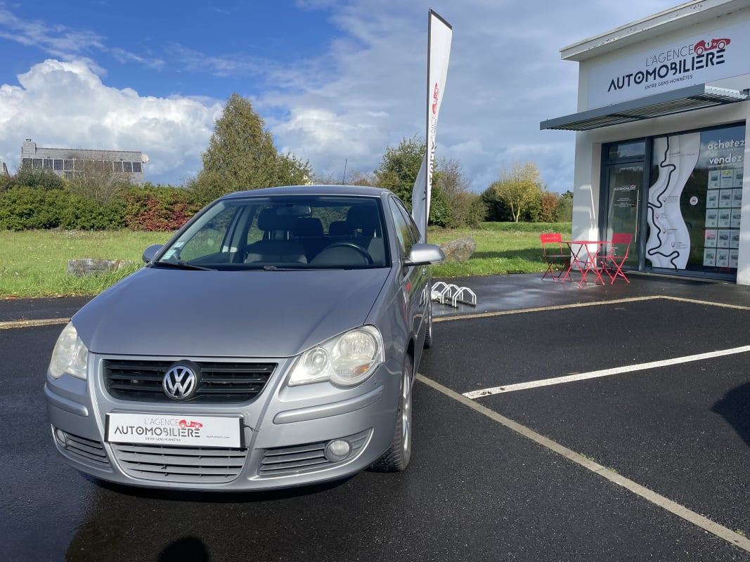 Volkswagen Polo 1.2 70 CH UNITED 5 PORTES — 1