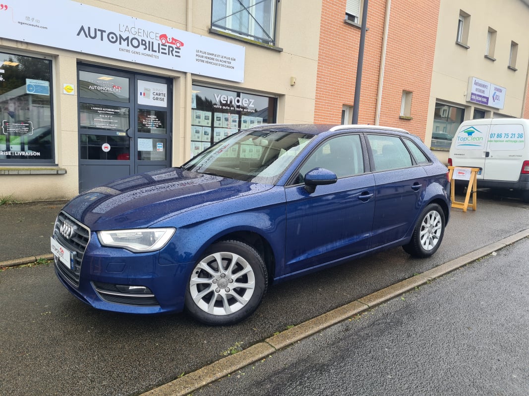 Audi A3 III 1.4 TFSI 122 ATTRACTION + OPTIONS — 1