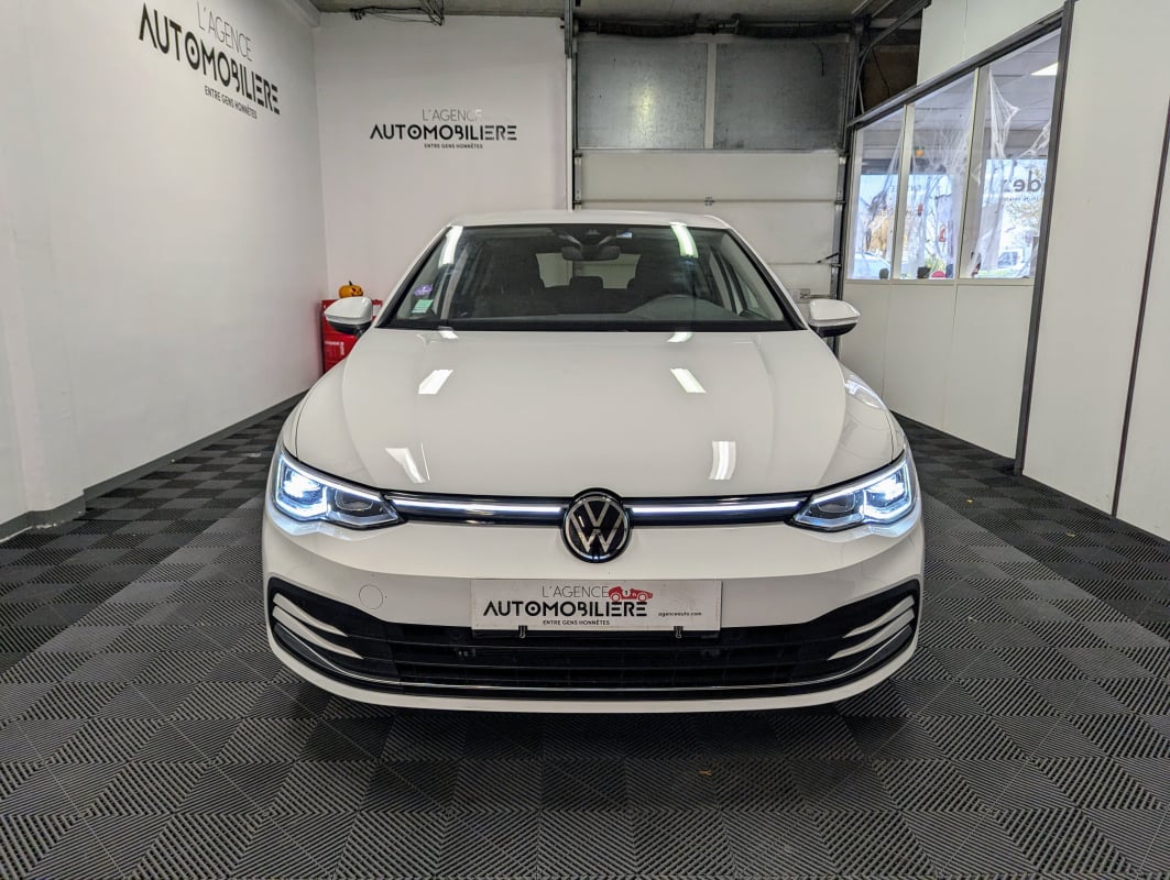 Volkswagen Golf VIII 1.5 ETSI OPF 150 DSG7 + PACK HIVER + ATTELAGE — 2