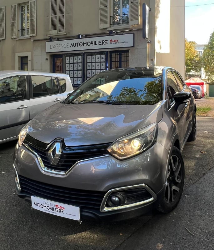 Renault Captur 1.2 TCE 120 ENERGY INTENS EDC — 1