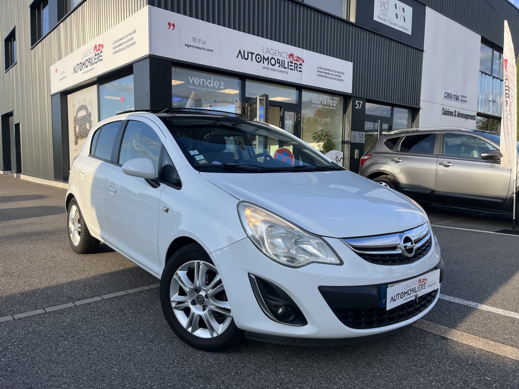 Opel Corsa 5 PORTES COSMO 1.4i 100 CV - GARANTIE 12 MOIS — 1