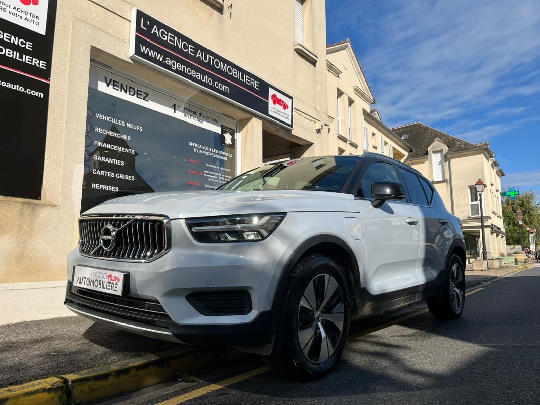 Volvo XC40 T4 211cv DCT7 INSCRIPTION BUSINESS +TOIT OUVRANT SUIVI COMPLET VOLVO — 1