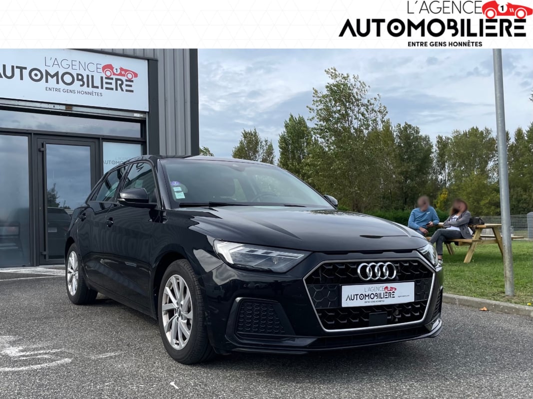Audi A1 II 30 TFSI 116CH DESIGN — 1