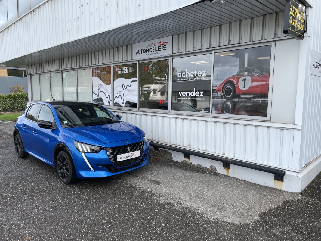 Peugeot 208 1.2 PureTech 12V EAT8 S&S 130 CV GT Line - Garantie 12 Mois — 1