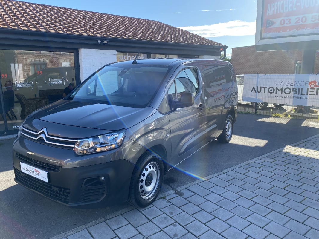 Citroen Berlingo VAN TAILLE XL 950KG BLUEHDI 130 S&S CLUB EAT8 10825 €HT — 1