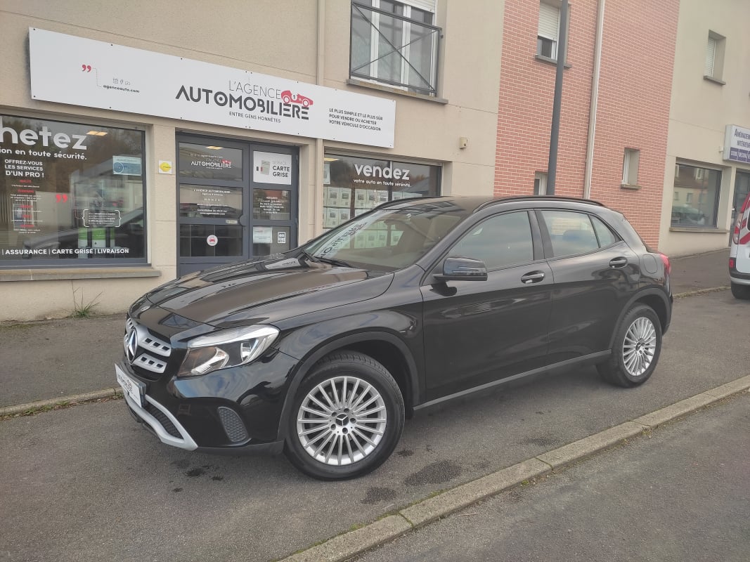Mercedes-Benz Classe GLA 200 D BUSINESS EDITION 7G-DCT — 1