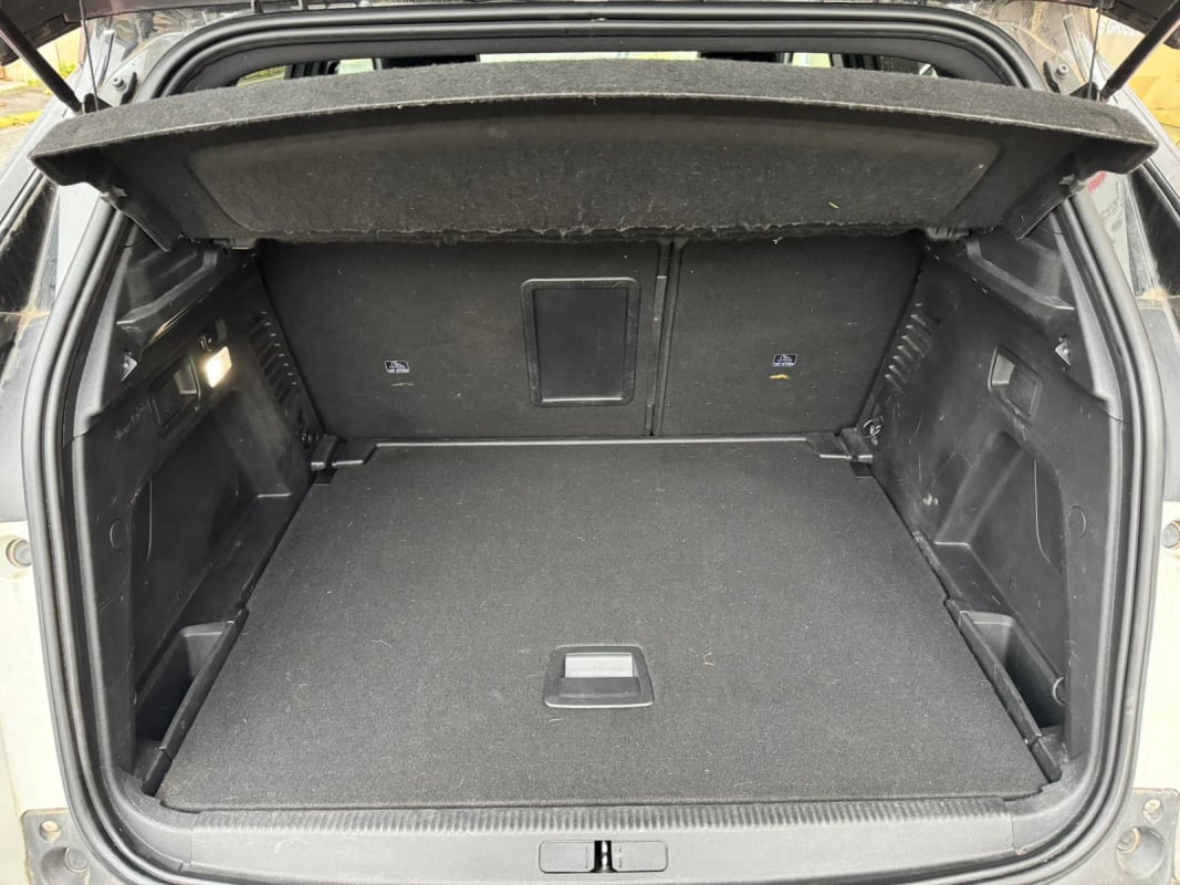 Peugeot 3008 2.0 BLUEHDI 180cv EAT8 GT + OPTIONS SUIVI ENTRETIEN COMPLET — 26