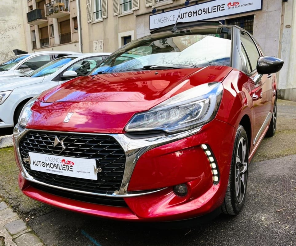 DS DS 3 CABRIOLET 1.2 PURETECH 130 S&S SO CHIC BV6 DISTRIBUTION REALISEE — 1