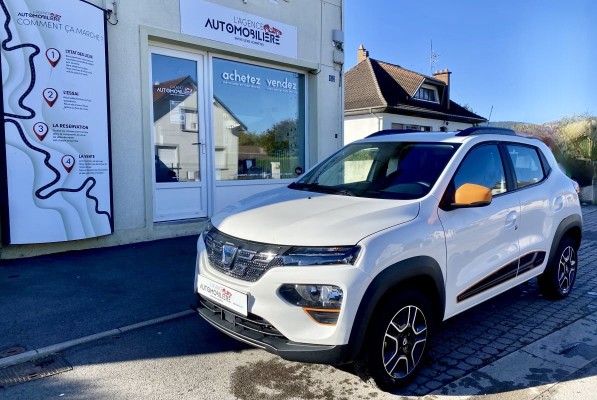 Dacia Spring Confort Luxe 45 cv EV — 1