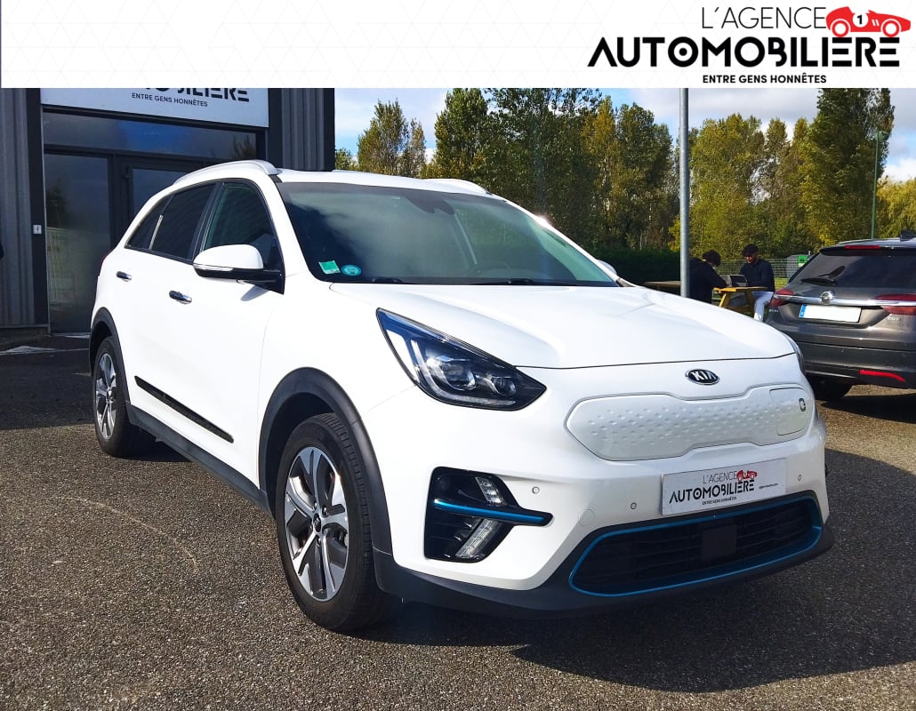 Kia E-niro 64,0 kWh 204 CV PREMIUM COOL TOIT OUVRANT SIEGES VENTILES — 1