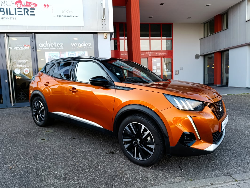 Peugeot e-2008 II ELECTRIQUE 136 cv GT PACK — 1