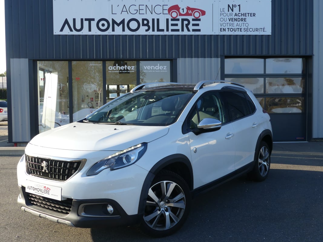 Peugeot 2008 1.2 110 EAT 6 CROSSWAY — 1