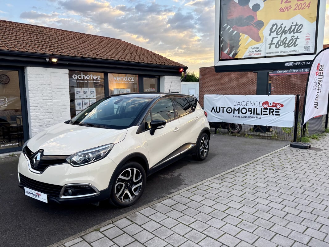 Renault Captur 1.2 TCE 120 INTENS EDC — 1
